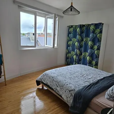 Apartment Vue Sur Chateau De *